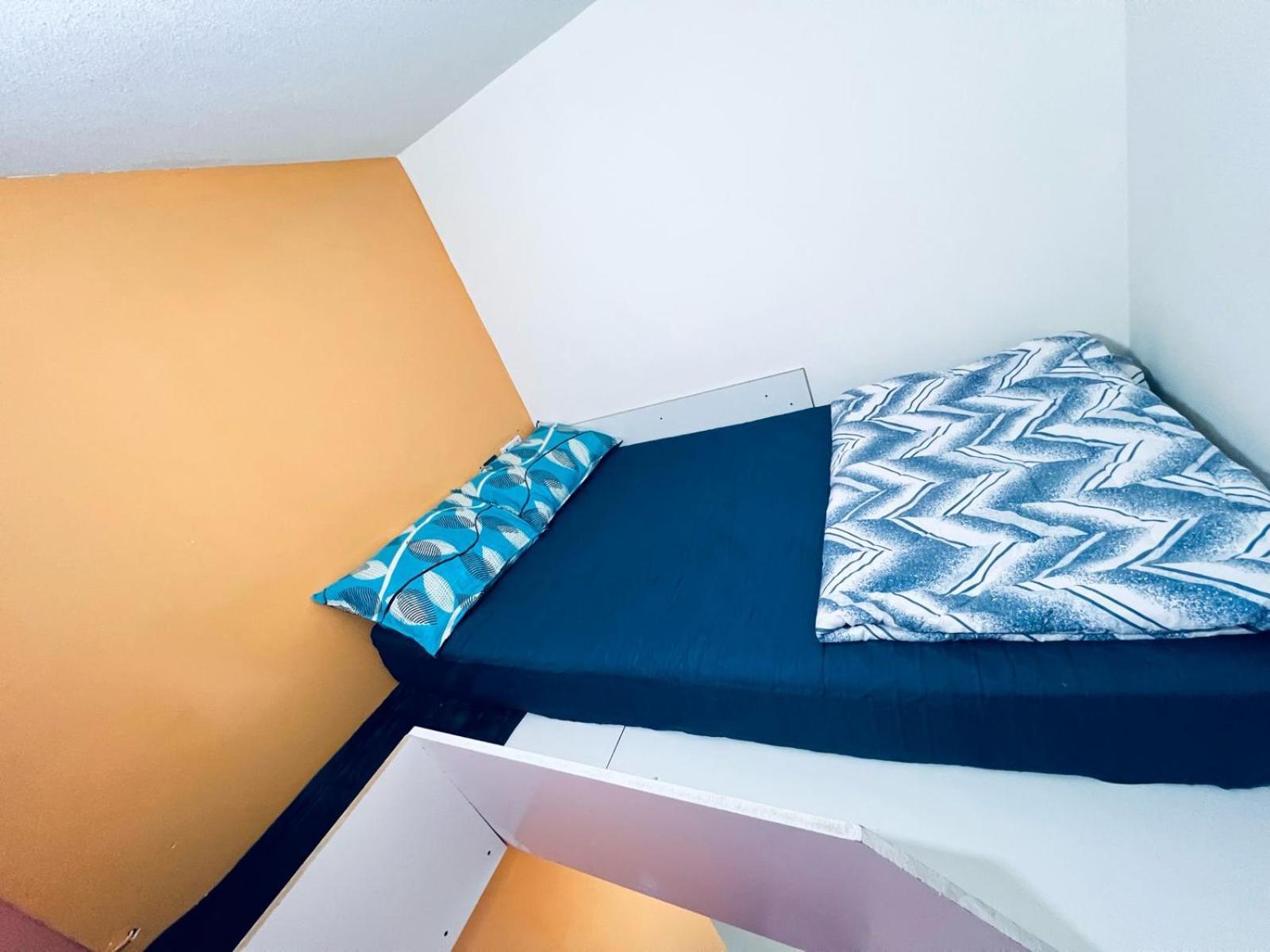 Apartamento Moon Backpackers Burjman Exit 2, Family Partitions, Loft Partitions, Dubái Exterior foto