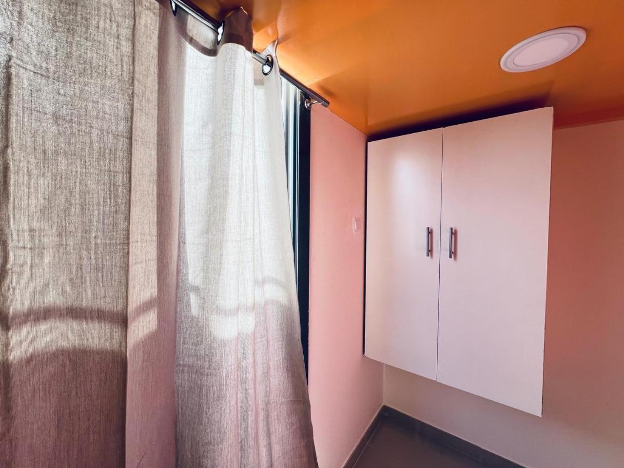 Apartamento Moon Backpackers Burjman Exit 2, Family Partitions, Loft Partitions, Dubái Exterior foto